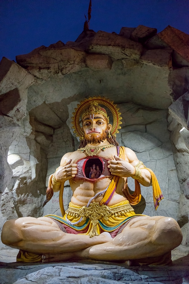 Hanuman bares his heart, Parmarth Niketan Ashram, Rishikesh, Uttarakhand, India