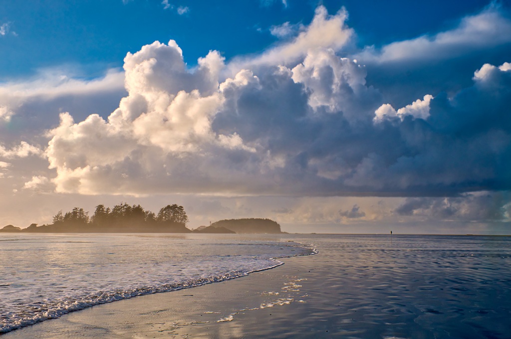 Shaping Clouds, Chesterman Beach, Tofino, Vancouver Island, British Columbia, Canada